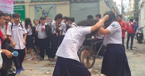 Sau vụ hai học sinh bị chém, TPHCM yêu cầu xử lý nghiêm học trò vi phạm