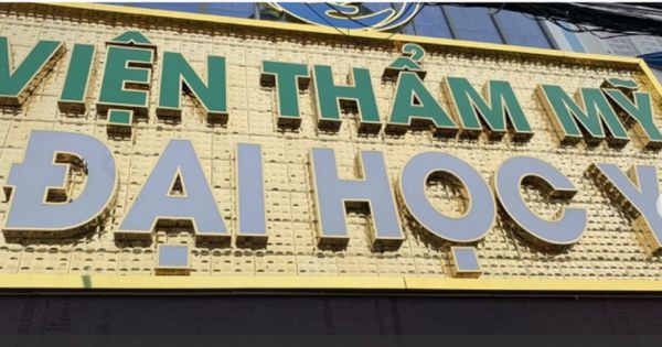 Thanh tra y tế TPHCM buộc viện thẩm mỹ tiêm botox không phép phải ngưng hoạt động, che biển hiệu.