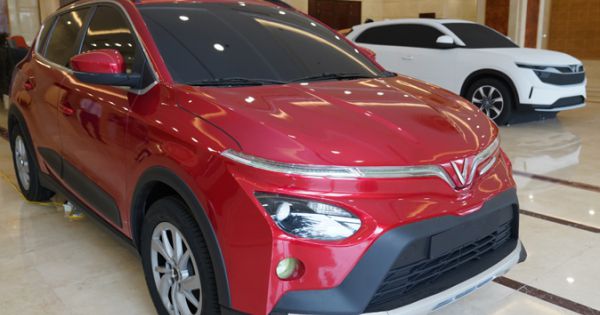 Hai mẫu crossover mới của VinFast lộ diện
