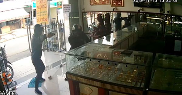 3 người bị bắt trong vụ cướp tiệm vàng ở Sài Gòn