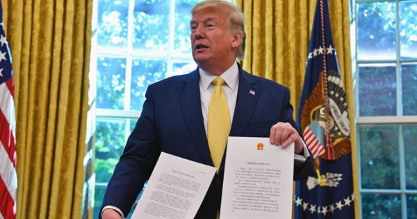 Trump phê chuẩn dự luật về tình hình Hong Kong