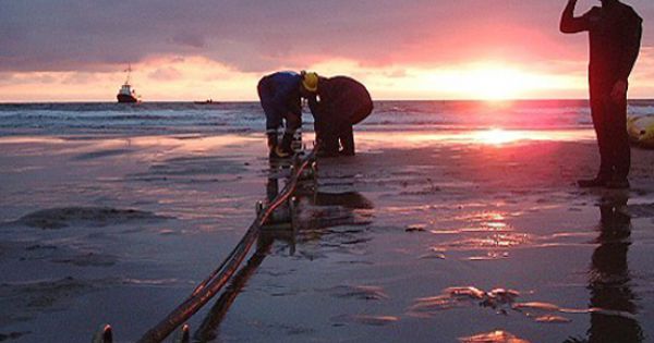 Cáp quang biển AAG lại gặp sự cố, hiện chưa có lịch sửa chữa