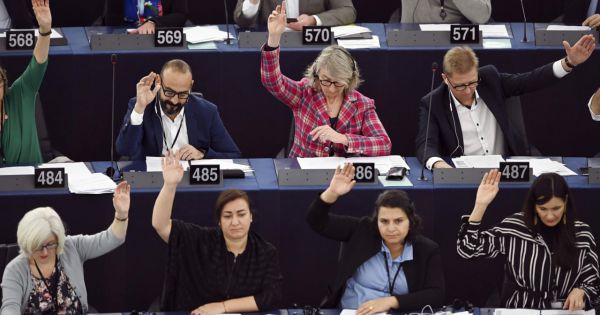 Châu Âu ban bố tình trạng khẩn cấp về khí hậu