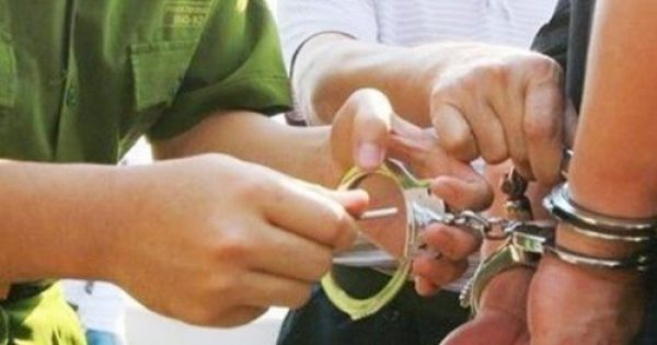 Kẻ trốn truy nã 26 năm giữ chức Chánh văn phòng TAND huyện