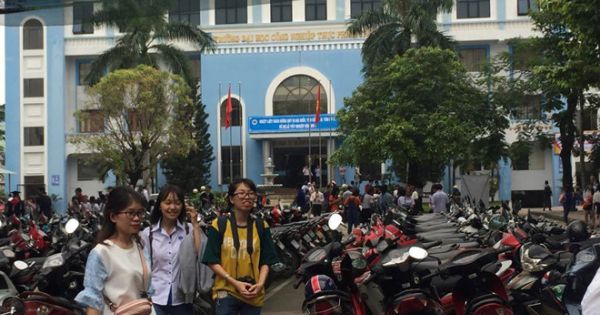 Yêu cầu sinh viên phải mặc đồng phục suốt tuần, cấm cạo trọc đầu