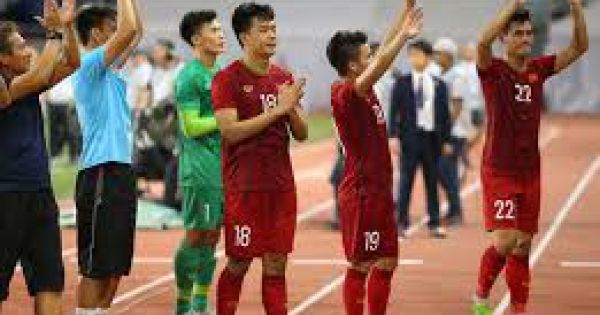 Trận U22 Việt Nam – U22 Singapore nguy cơ bị hoãn vì siêu bão