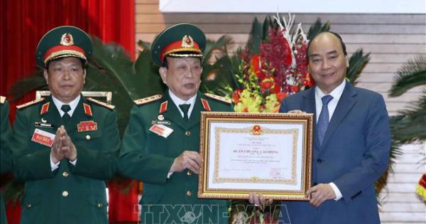 Thủ tướng Nguyễn Xuân Phúc dự kỷ niệm 30 năm thành lập Hội Cựu chiến binh Việt Nam