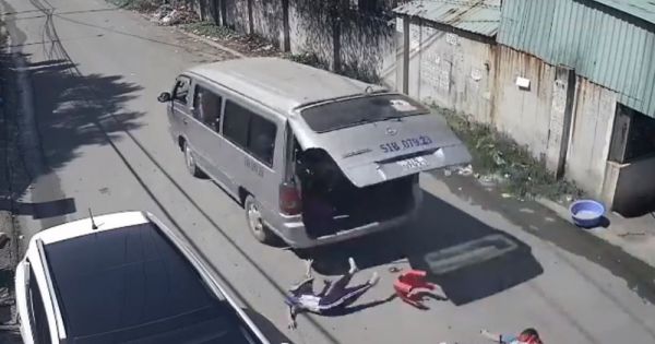 Bộ GD&ĐT yêu cầu đôn đốc, rà soát việc đưa đón học sinh bằng xe ô tô