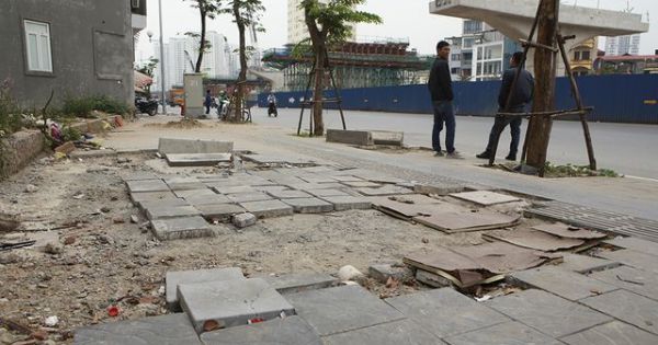 Cận cảnh tình trạng nhếch nhác tại tuyến đường 3.100 tỉ đồng vừa thông xe