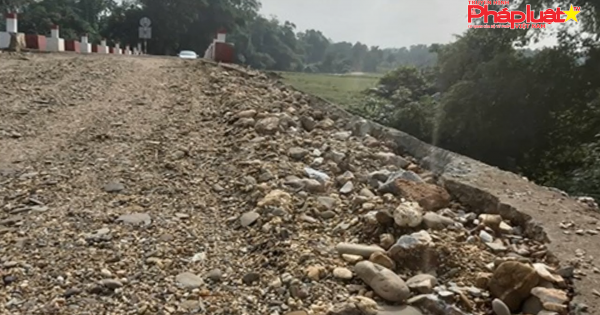 Cầu tiền tỷ vừa bàn giao đã xuống cấp: Chủ đầu tư đổ lỗi thiên tai