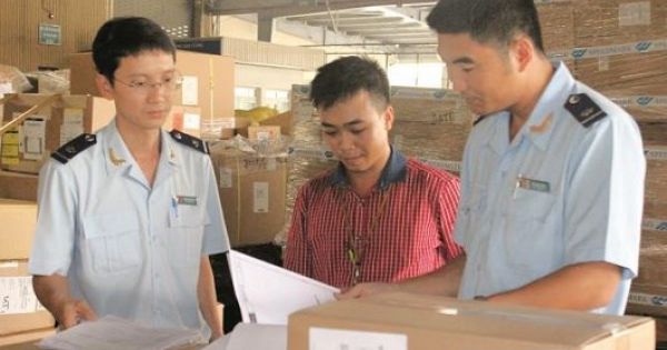 Cao điểm cuối năm: Cục CSGT bắt nhiều buôn lậu, “ma men”, ma túy