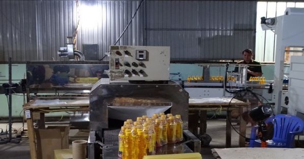 Công an Đồng Nai đột kích kho làm nước ngọt giả ngay trung tâm Biên Hòa
