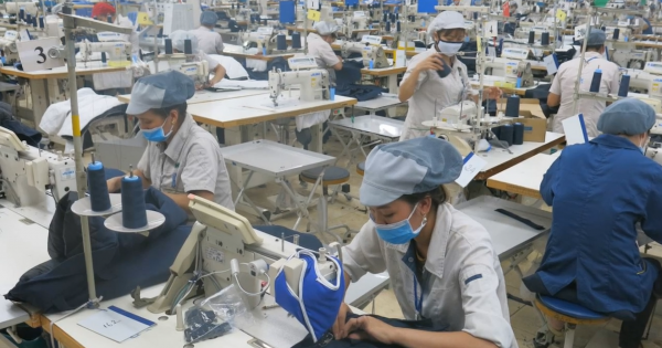 Thu nhập của lao động Việt bằng một phần bảy khu vực