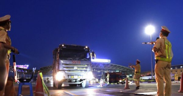 Xử nghiêm ô tô biến biển trắng thành xanh như vi phạm nồng độ cồn, ma túy