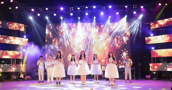 Đại nhạc hội của những bạn trẻ song ngữ