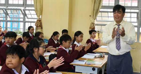 Nghệ An tạm dừng xét tuyển và thi tuyển theo quy định để ưu tiên tuyển dụng giáo viên đặc cách