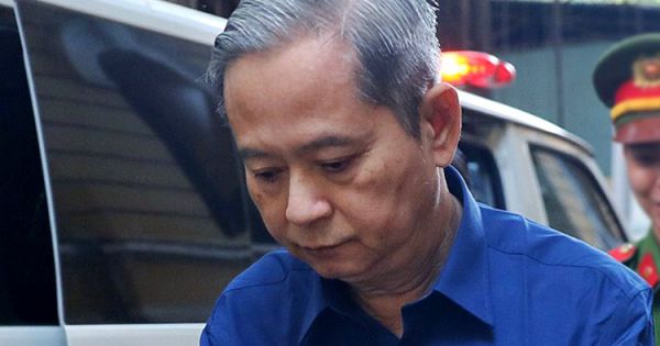 Cựu Phó chủ tịch UBND TP.HCM Nguyễn Hữu Tín hầu tòa