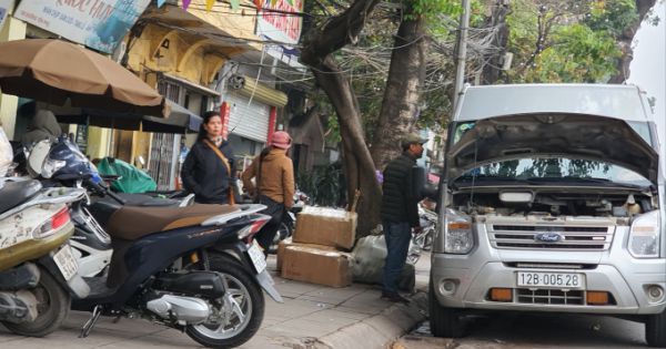 Quận Ba Đình (Hà Nội): Bất lực trước tụ điểm xe dù, bến cóc đi Lạng Sơn