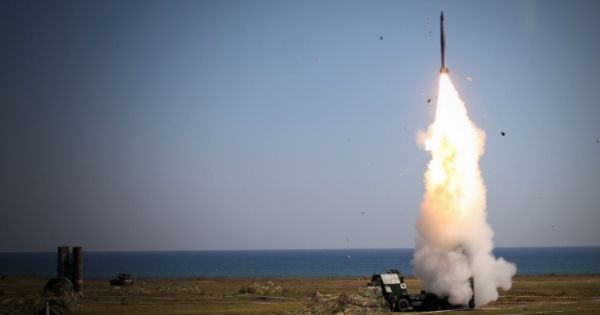 Phòng không Nga bắn hạ thành công muc tiêu siêu vượt âm