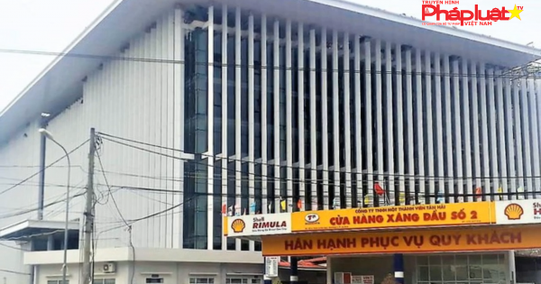 Buộc di dời cây xăng cạnh tòa nhà UBND tỉnh Cà Mau