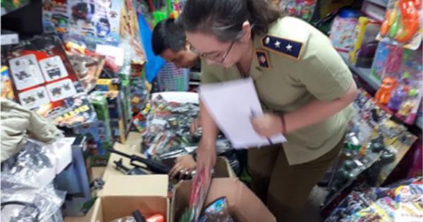 Quảng Bình: kiểm tra phát hiện vụ vận chuyển trái phép hàng chục nghìn món đồ chơi bạo lực sản xuất tại Trung Quốc