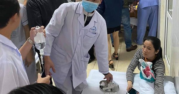 Để 143 trẻ ngộ độc thực phẩm, nhà trường bị phạt 43 triệu đồng