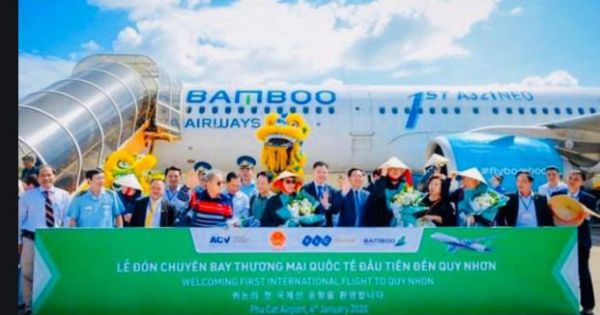 Sân bay Phù Cát đón chuyến bay quốc tế đầu tiên