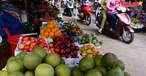 Kiểm tra chợ đầu mối Thủ Đức: Khó kiểm soát việc ngâm tẩm hóa chất