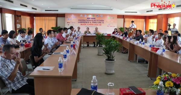 TP HCM: Hàng ngàn người đi bộ chung tay gây quỹ giúp đỡ những hoàn cảnh khó khăn dịp tết