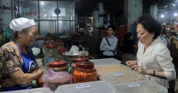 Giá thịt lợn đông lạnh tại TP.HCM rẻ hơn rất nhiều so với thịt lợn tươi sống