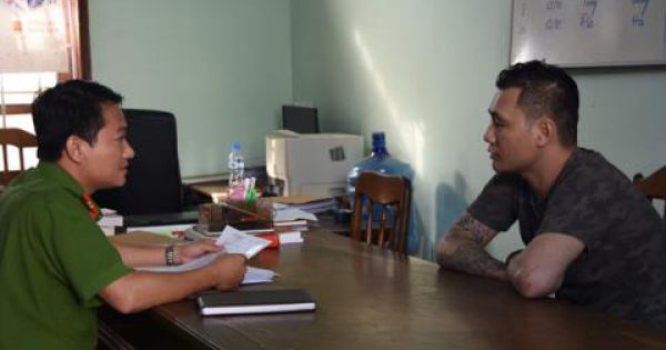 Bắt Nam Mèo, kẻ chuyên dùng súng đòi tiền bảo kê các nhà hàng tại Kon Tum