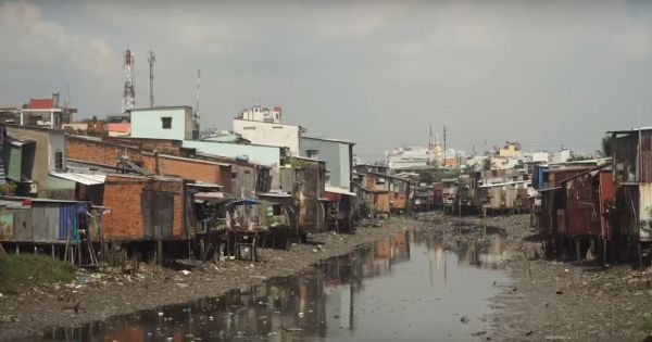 TP.HCM phân cấp xử lý các trường hợp lấn chiếm kênh rạch xây nhà ở, công trình