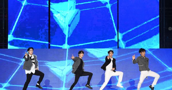 EXO-SC, Taemin, NCT 127, Tóc Tiên “quẩy” nhiệt tình tại K-Pop Super Concert