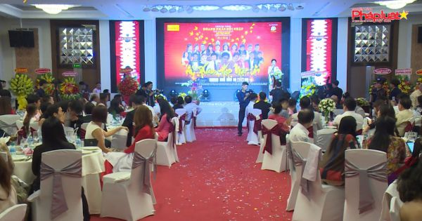 Thiết thực chương trình 