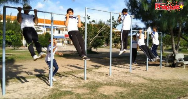 Cựu binh bán đất dành tiền tỷ lắp đặt hơn 100 bộ xà đơn