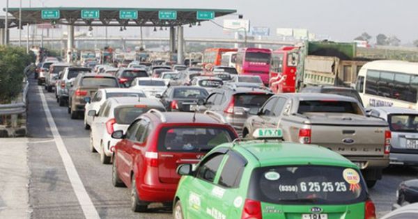 Trạm thu phí bị phạt nặng thế nào nếu để xảy ra ùn tắc?