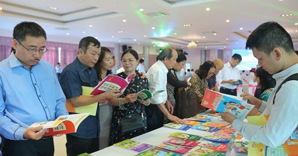 Giáo viên thất vọng vì Bộ không cho người nước ngoài biên soạn sách Tiếng Anh