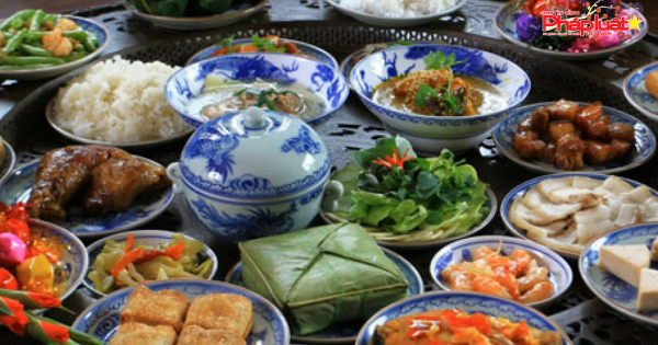 Mâm cỗ ngày Tết miền Bắc và miền Nam có gì khác nhau