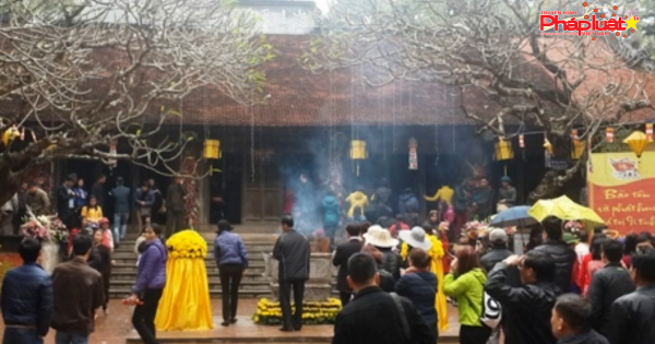 Đi chùa xin lộc đầu năm - Nét đẹp truyền thống Việt