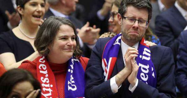 Hội đồng châu Âu chính thức phê chuẩn để Anh rời khỏi EU