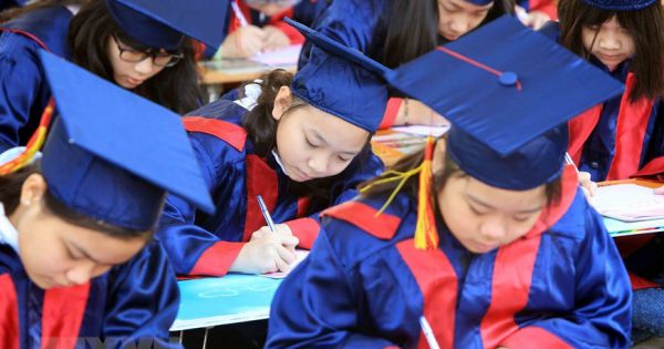 Khai bút đầu xuân chính là giáo dục những nét văn hóa truyền thống