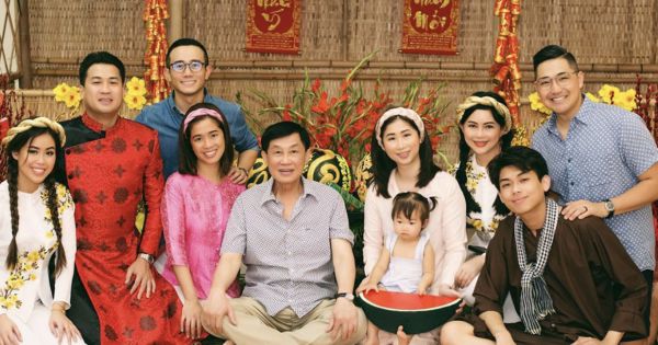 Tiên Nguyễn thu hút khi diện áo bà ba và áo dài