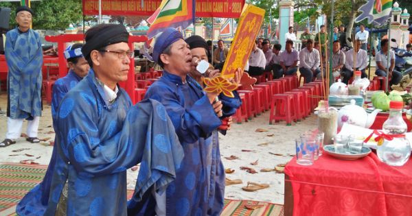 Ngư dân đảo tiền tiêu hồ hởi vươn khơi mùa biển mới