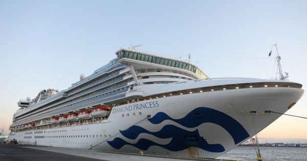Thêm 41 ca nhiễm virus corona trên tàu Diamond Princess của Nhật