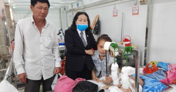 Khởi tố người cha bạo hành con trai 4 tháng tuổi