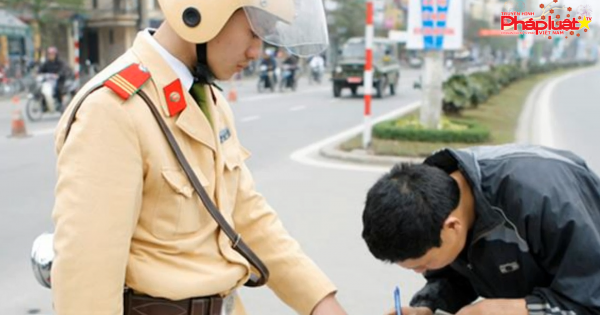 Vi phạm giao thông, ngồi tại nhà cũng có thể nộp phạt