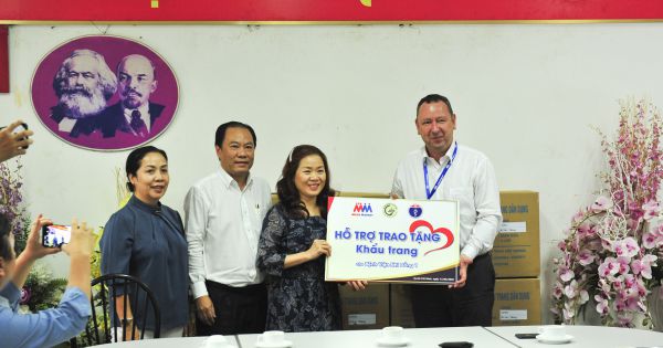 20.000 khẩu trang y tế đầu tiên được tặng cho bệnh viện