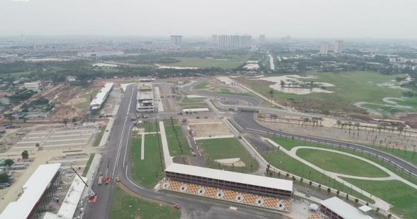 Toàn cảnh đường đua F1 trước ngày khởi tranh nhìn từ trên cao