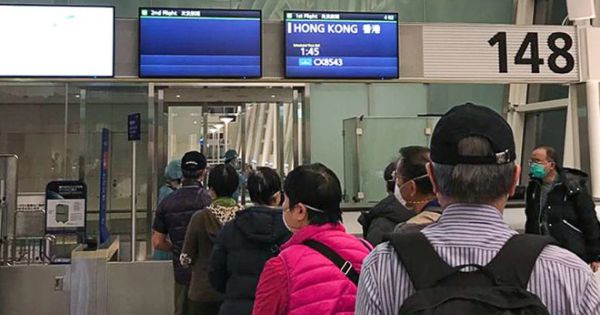 Tàu Diamond Princess: Nhóm du khách Hong Kong đầu tiên được về nước