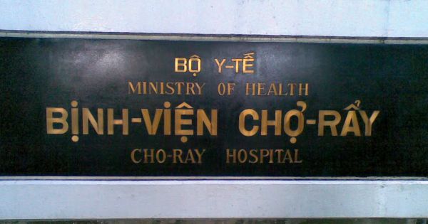 Tập trung phòng chống dịch, Bệnh viện Chợ Rẫy không nhận hoa, quà ngày 27-2